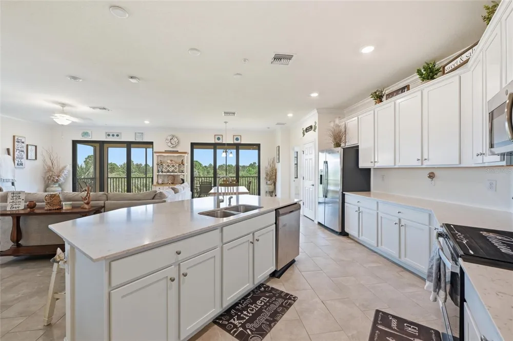 10047 CROOKED CREEK DRIVE #201 Venice, FL 34293