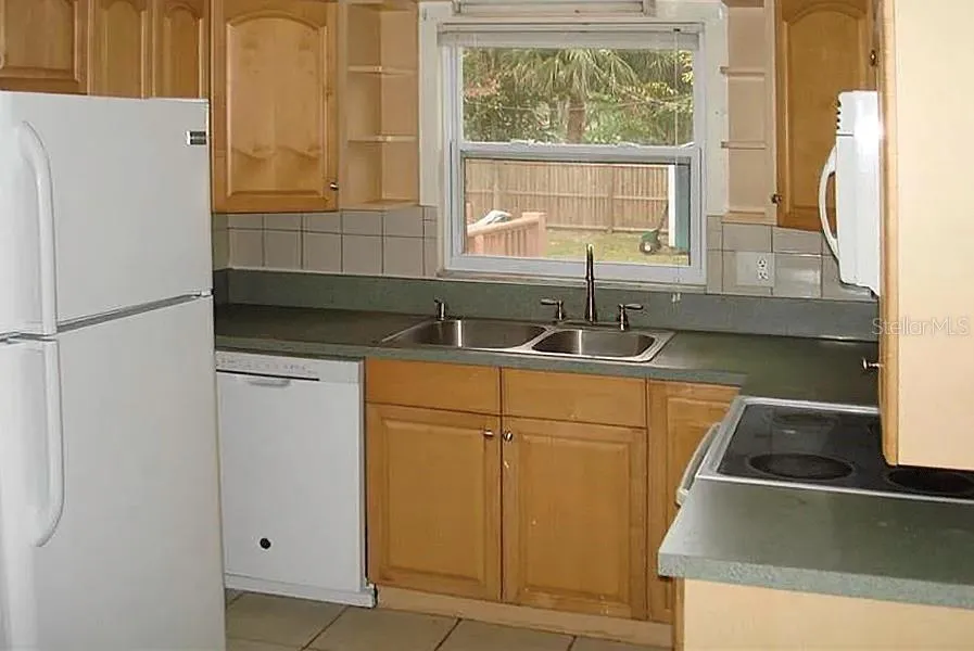 245 TUCKER STREET Safety Harbor, FL 34695