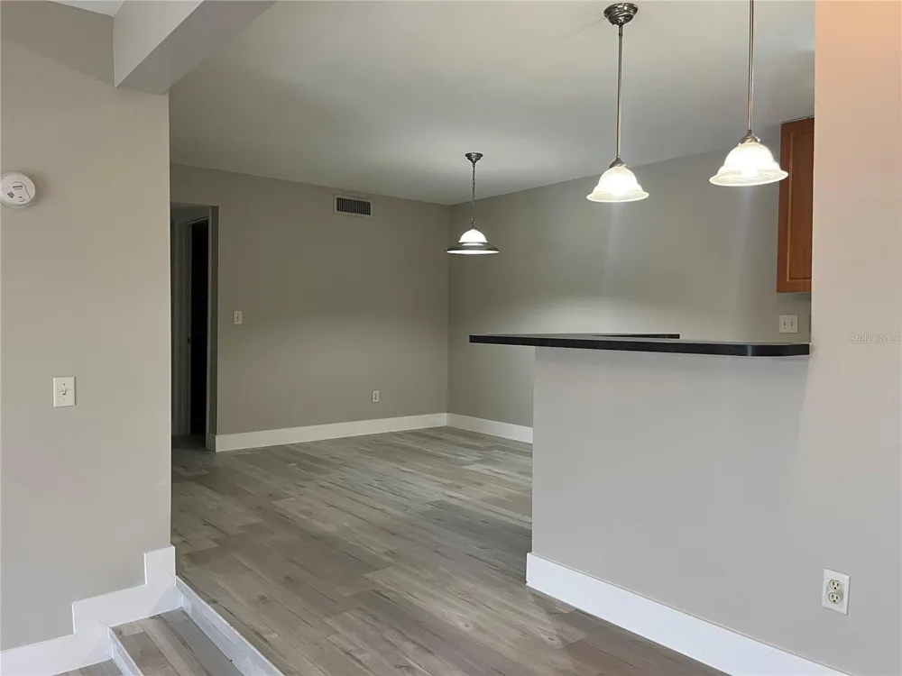 155 PEARL LAKE CAUSEWAY #104 Altamonte Springs, FL 32714
