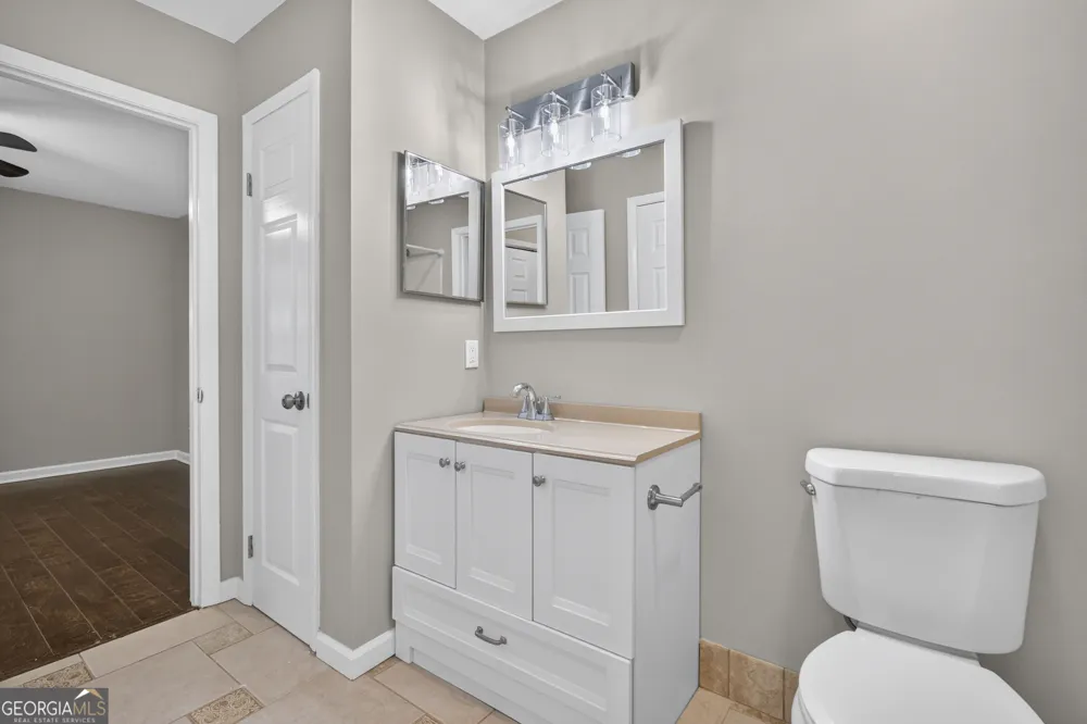401 N CROMWELL RD Savannah, GA 31410