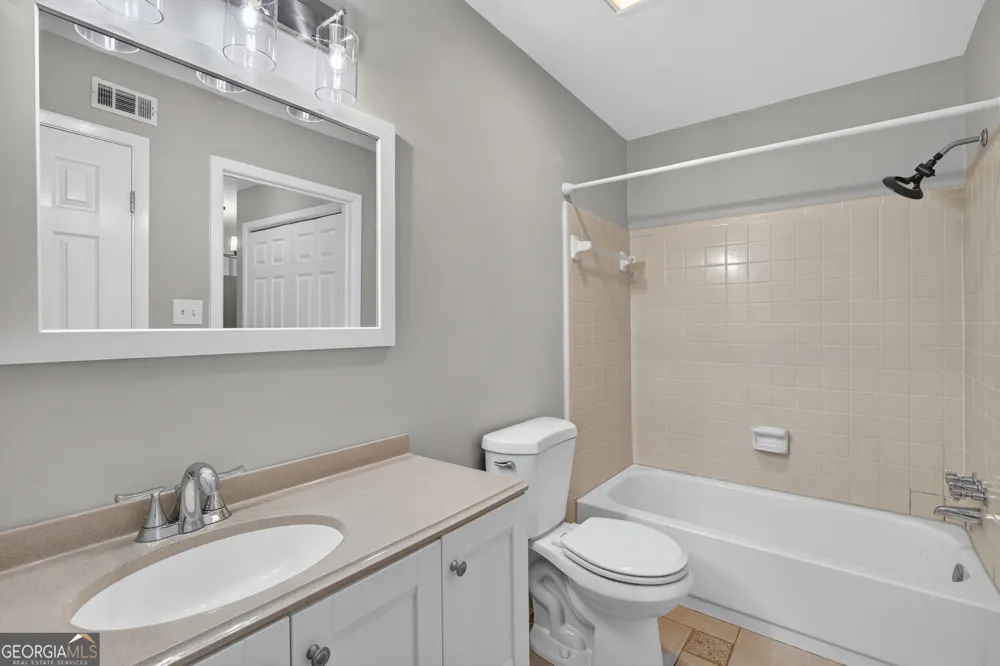 401 N CROMWELL RD Savannah, GA 31410