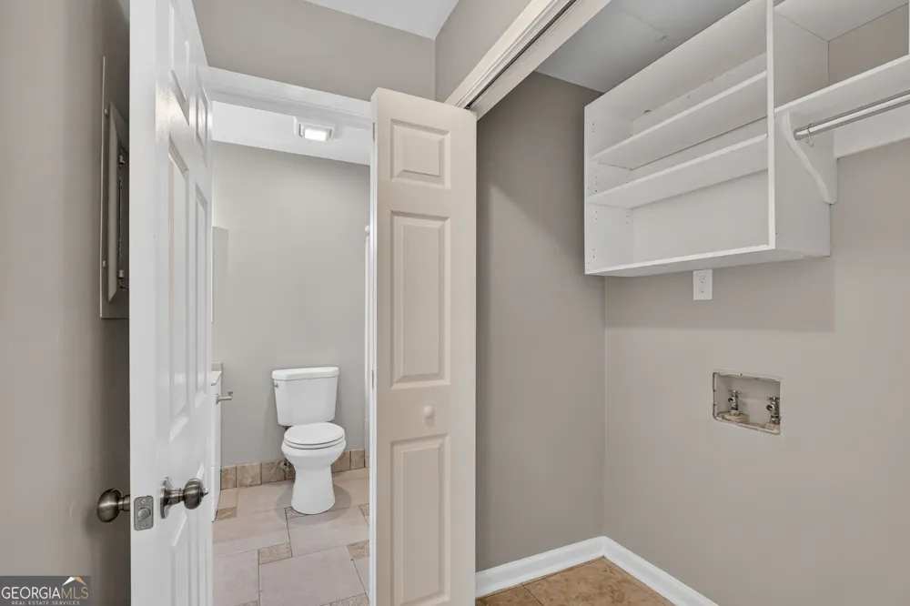 401 N CROMWELL RD Savannah, GA 31410