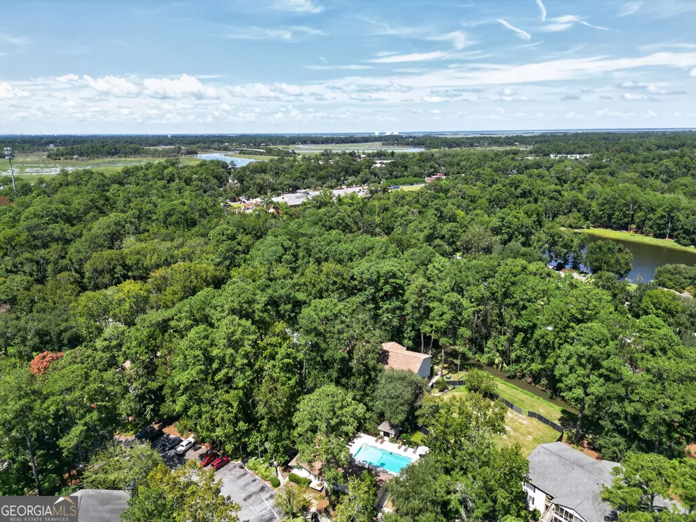 401 N CROMWELL RD Savannah, GA 31410