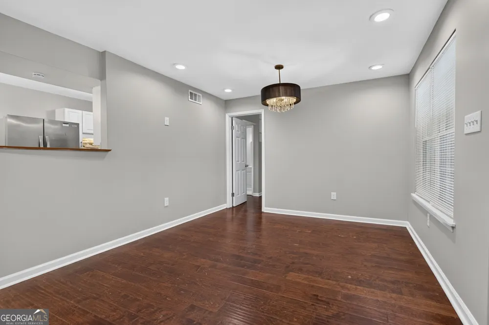 401 N CROMWELL RD Savannah, GA 31410