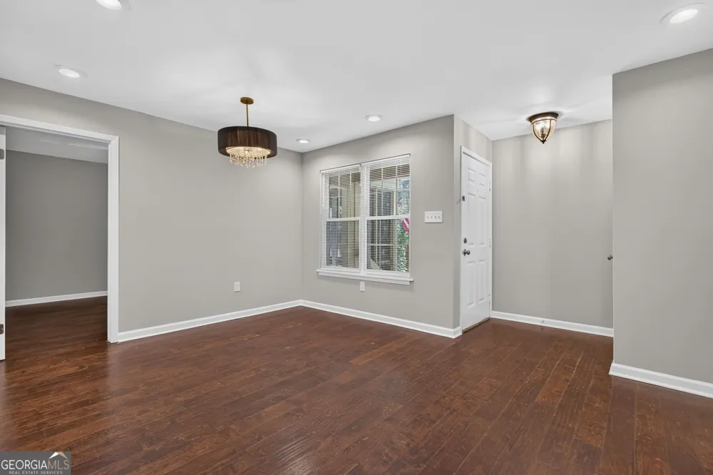 401 N CROMWELL RD Savannah, GA 31410