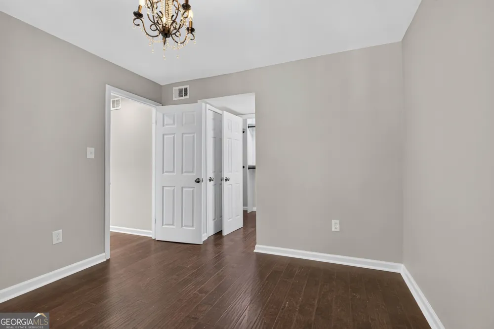 401 N CROMWELL RD Savannah, GA 31410