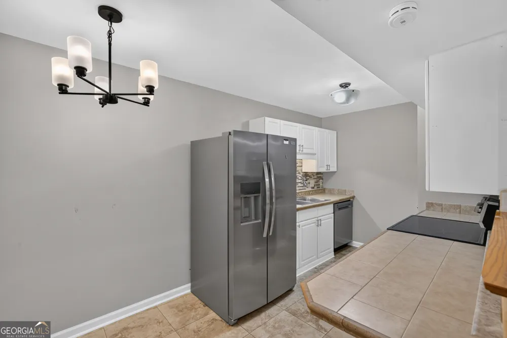 401 N CROMWELL RD Savannah, GA 31410