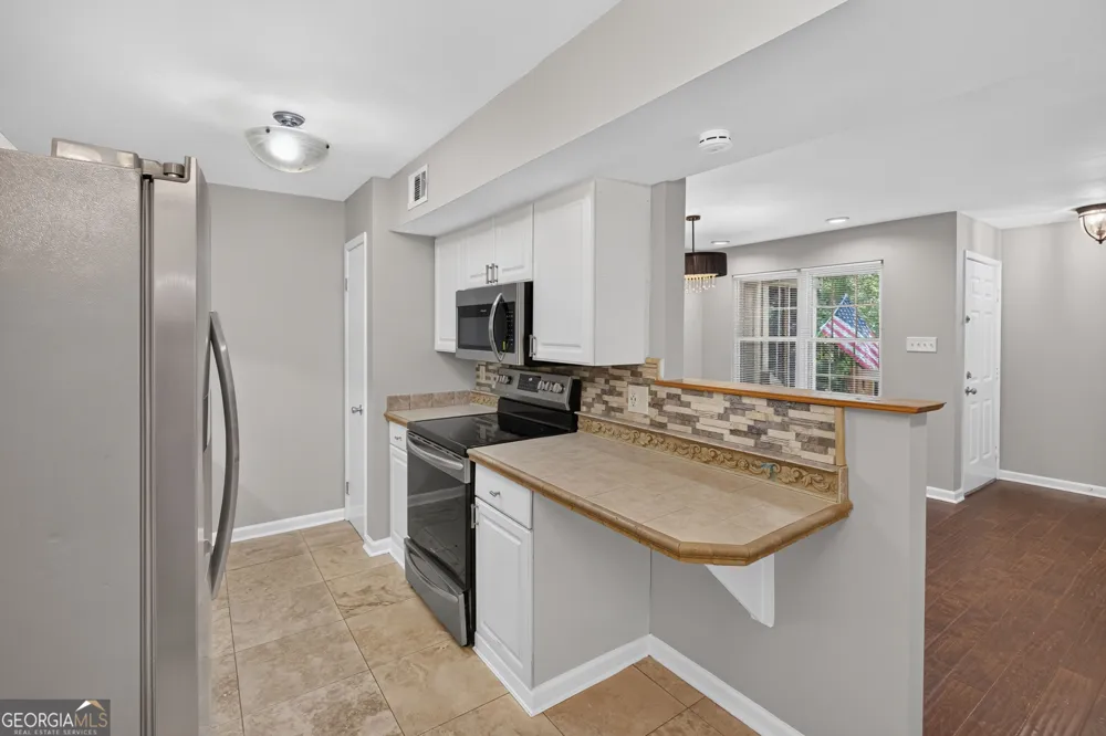 401 N CROMWELL RD Savannah, GA 31410