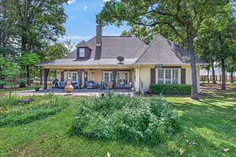 257 Saint Andrews Drive E