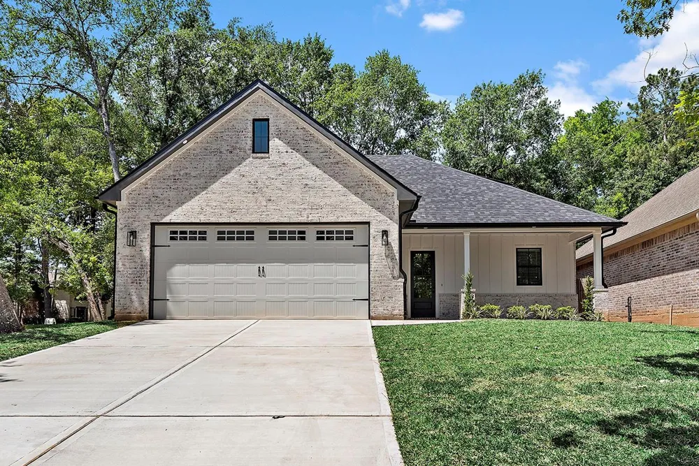 13222 Doral Circle Montgomery, TX 77356