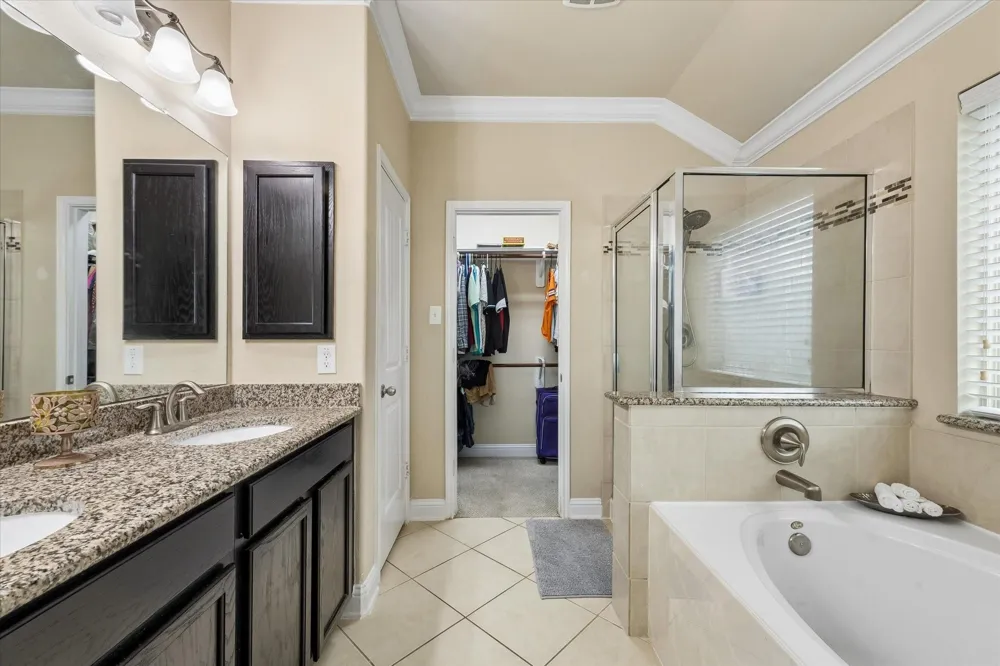 1521 Bluestone Edge Lane Pearland, TX 77089