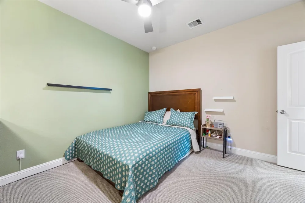 1521 Bluestone Edge Lane Pearland, TX 77089