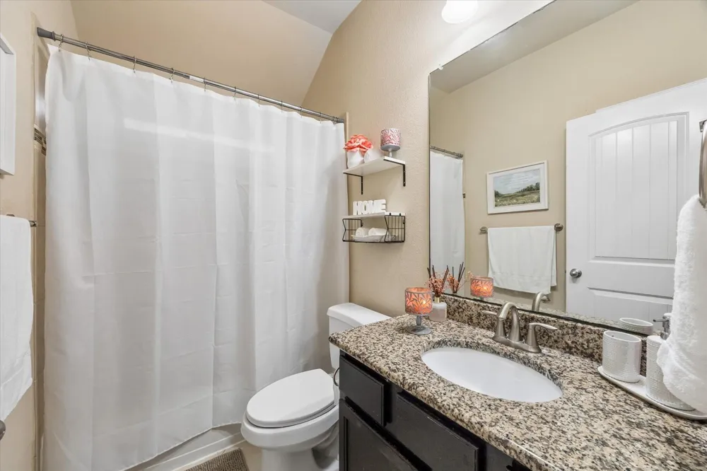 1521 Bluestone Edge Lane Pearland, TX 77089