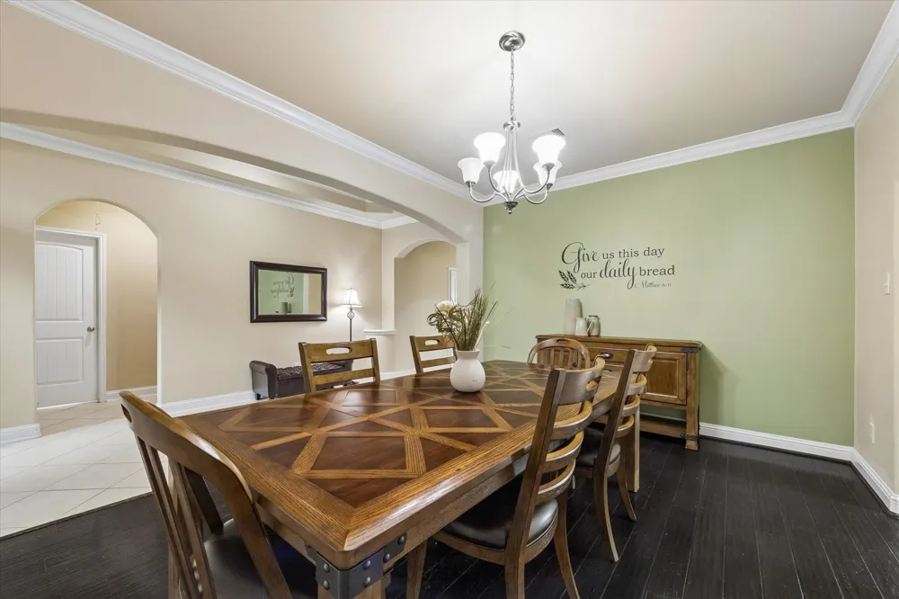 1521 Bluestone Edge Lane Pearland, TX 77089