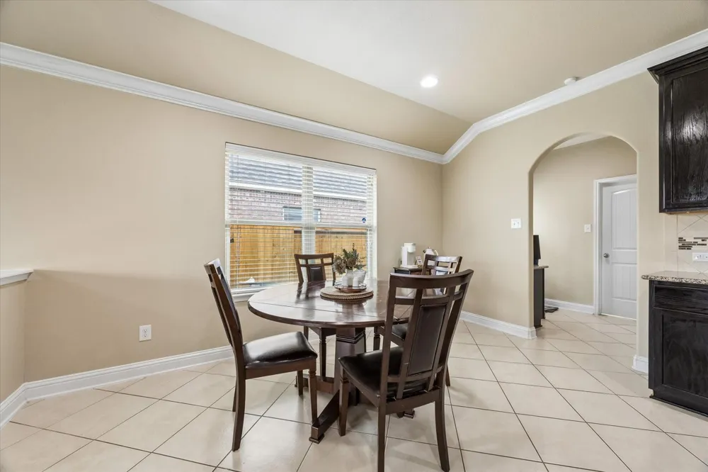 1521 Bluestone Edge Lane Pearland, TX 77089