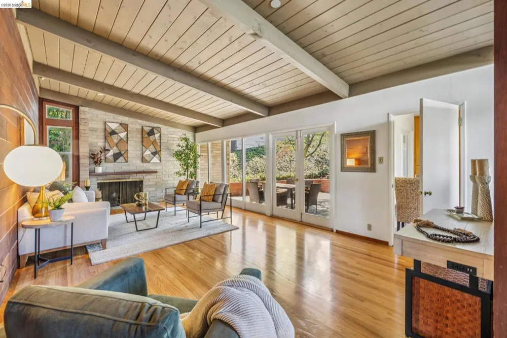 1024 Overlook Rd Berkeley, CA 94708