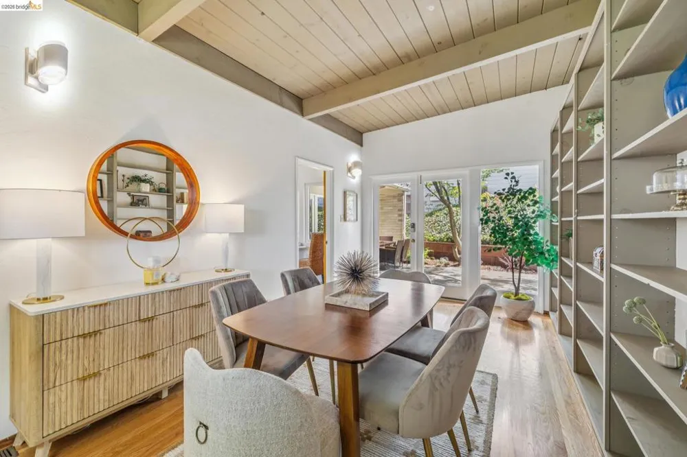 1024 Overlook Rd Berkeley, CA 94708
