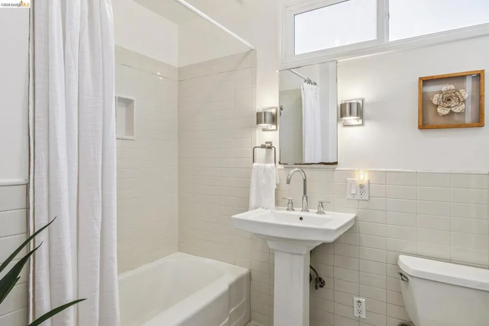 1024 Overlook Rd Berkeley, CA 94708