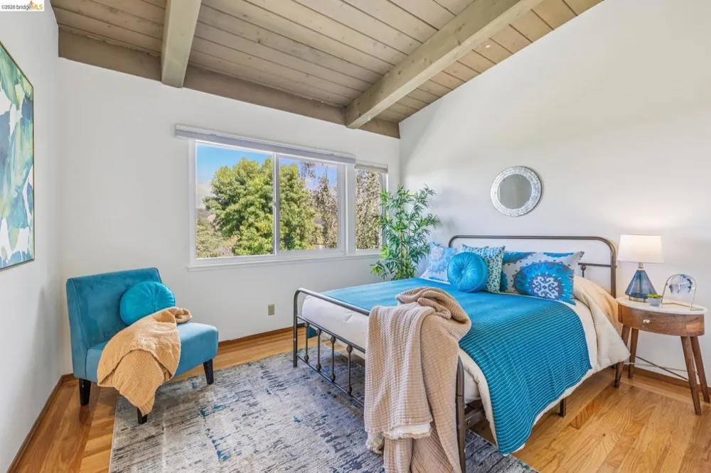 1024 Overlook Rd Berkeley, CA 94708