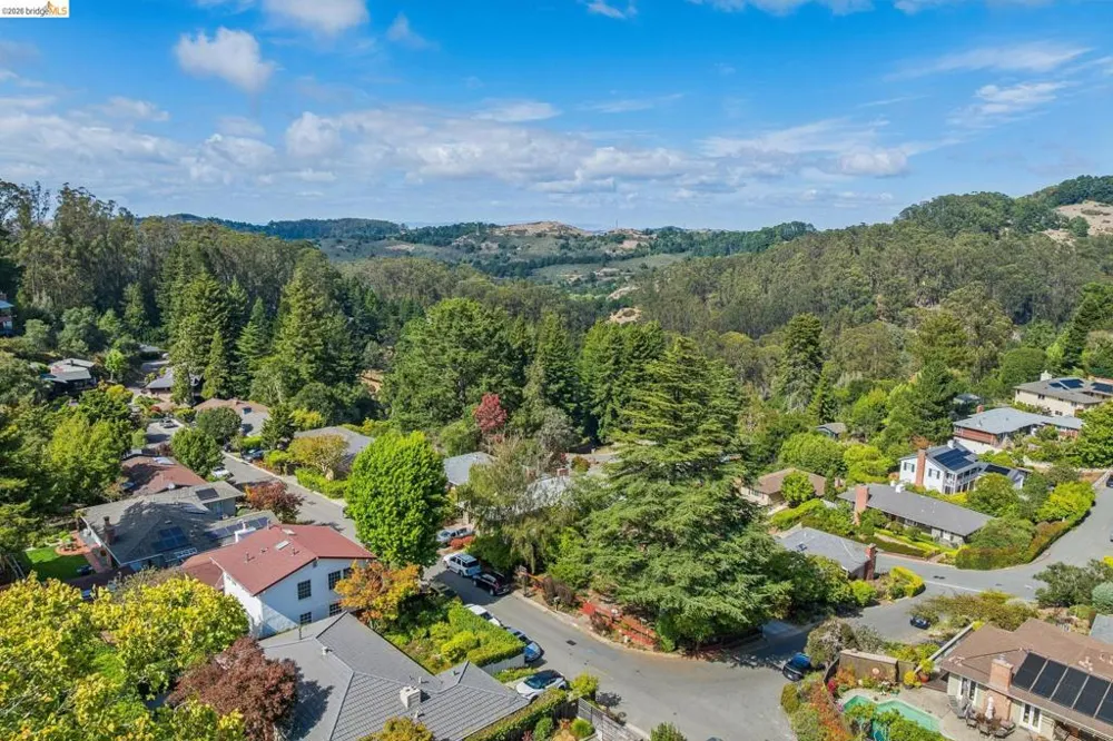 1024 Overlook Rd Berkeley, CA 94708