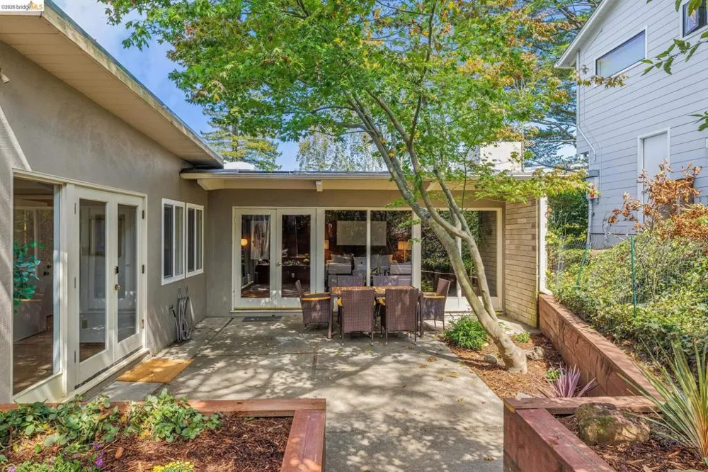 1024 Overlook Rd Berkeley, CA 94708