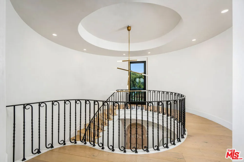 4205 Prado De La Puma Calabasas, CA 91302