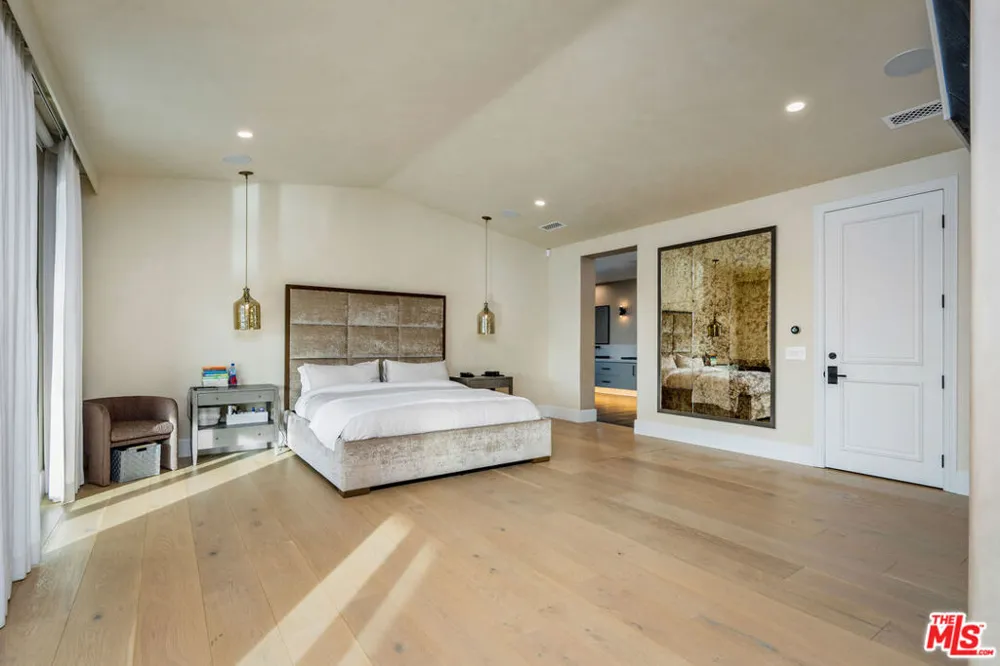 4205 Prado De La Puma Calabasas, CA 91302