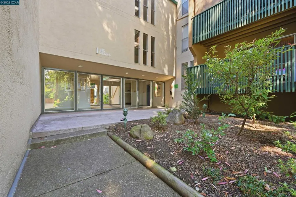 185 Sierra Dr #203 Walnut Creek, CA 94596