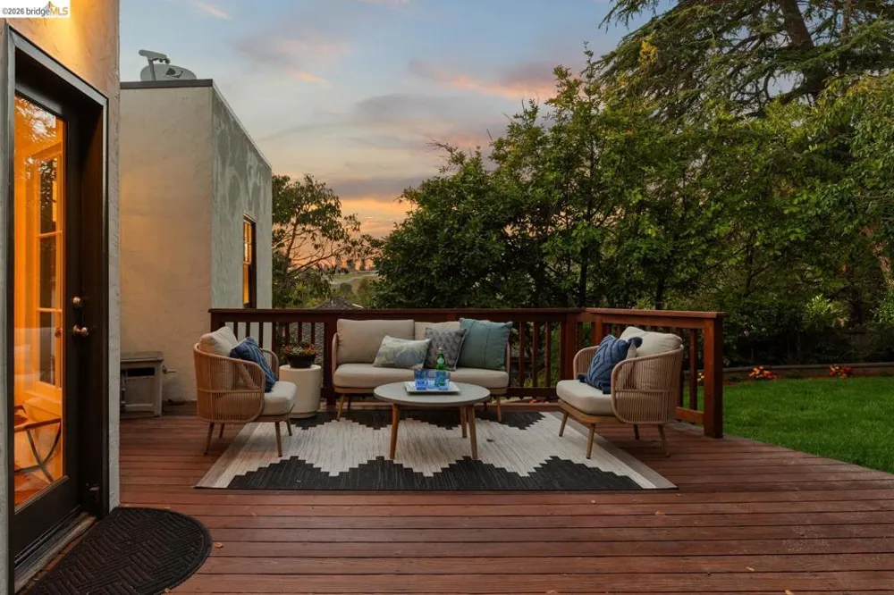 430 Pala Ave Piedmont, CA 94611