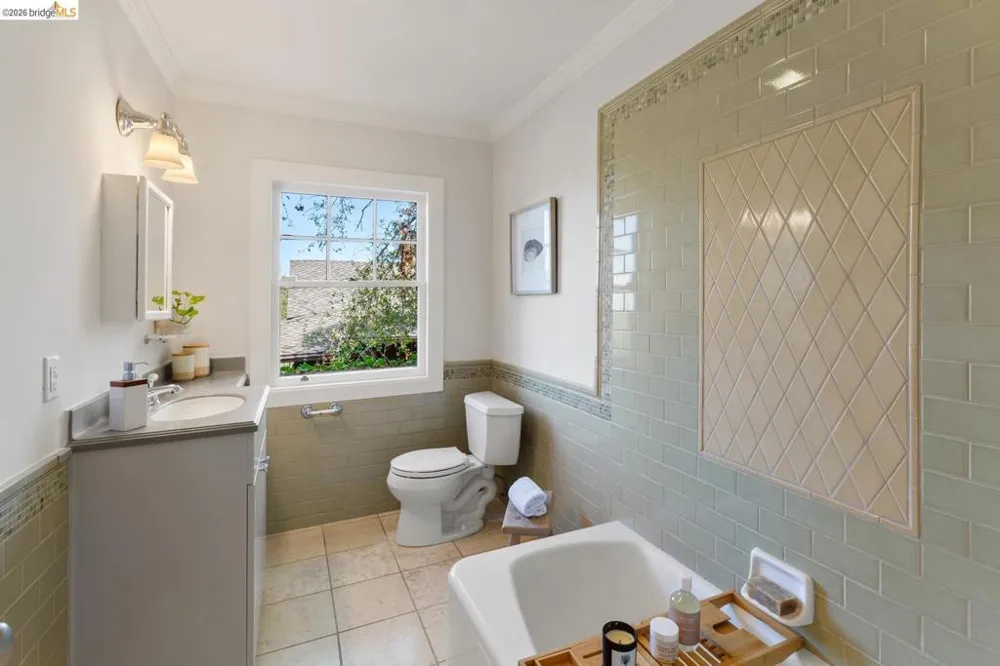 430 Pala Ave Piedmont, CA 94611