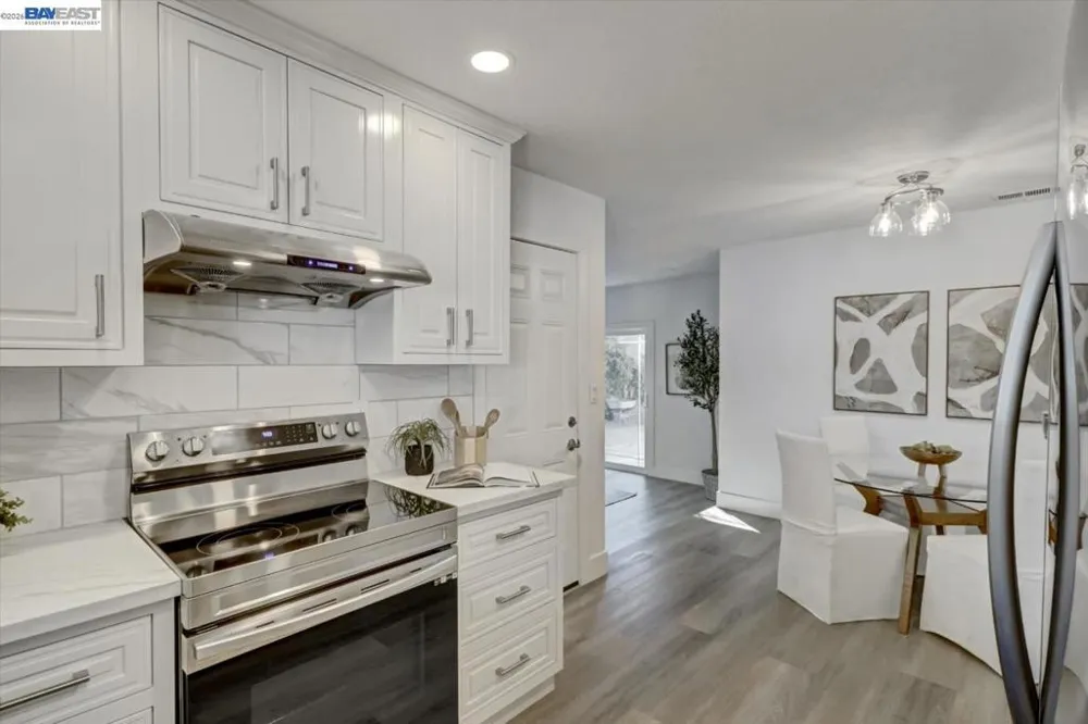 2362 Renfield Way San Jose, CA 95148