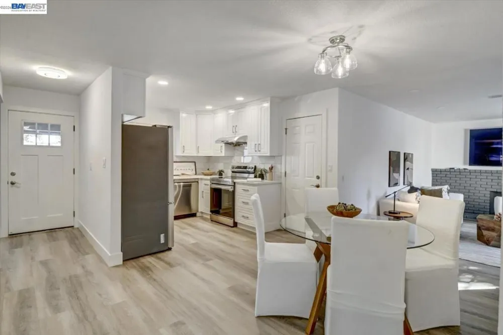 2362 Renfield Way San Jose, CA 95148