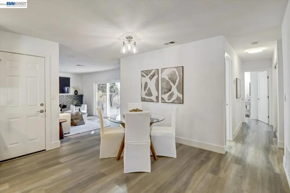 2362 Renfield Way San Jose, CA 95148