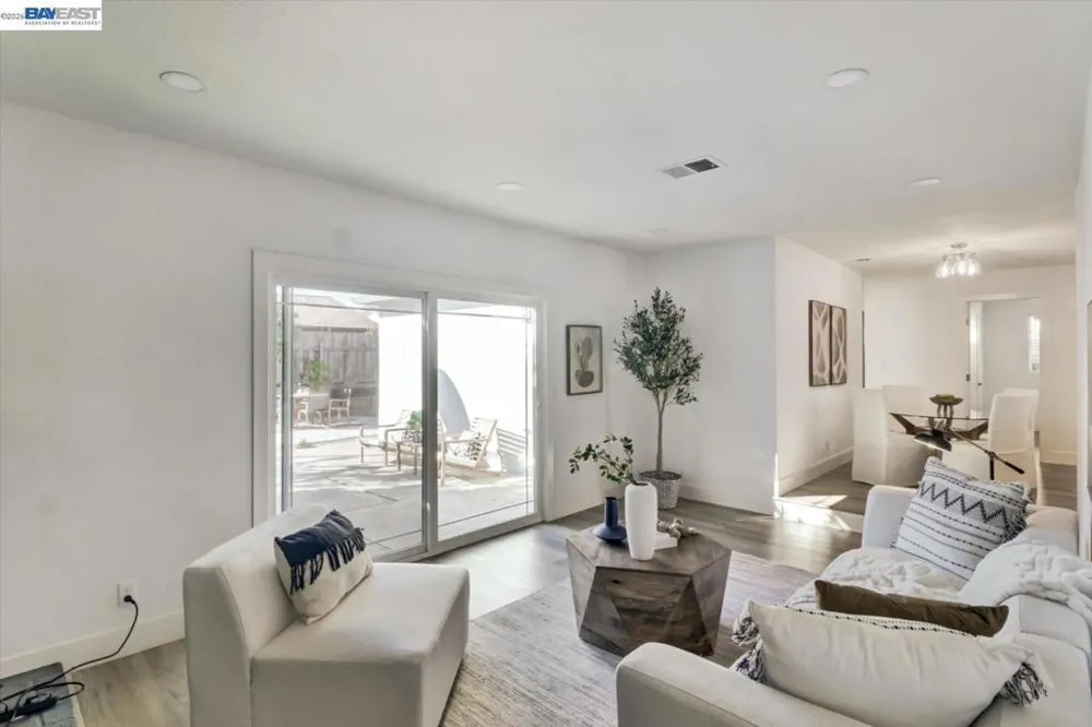 2362 Renfield Way San Jose, CA 95148