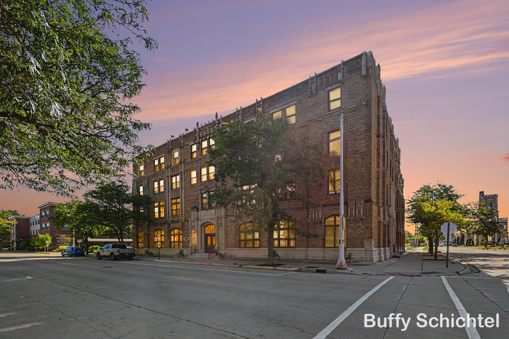 297 W Clay Avenue #211 Muskegon, MI 49440