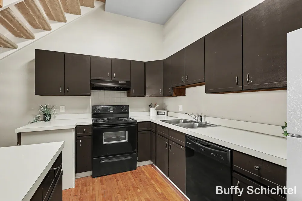 297 W Clay Avenue #211 Muskegon, MI 49440