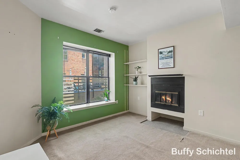 297 W Clay Avenue #211 Muskegon, MI 49440
