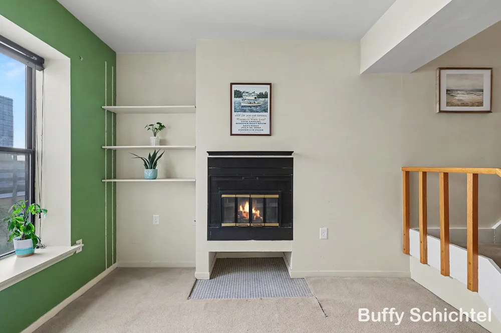 297 W Clay Avenue #211 Muskegon, MI 49440