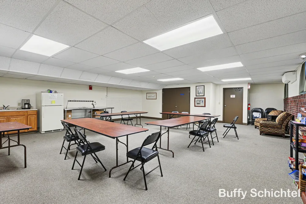 297 W Clay Avenue #211 Muskegon, MI 49440