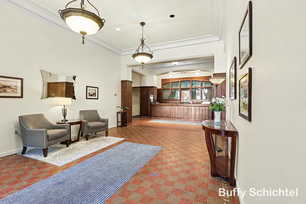 297 W Clay Avenue #211 Muskegon, MI 49440