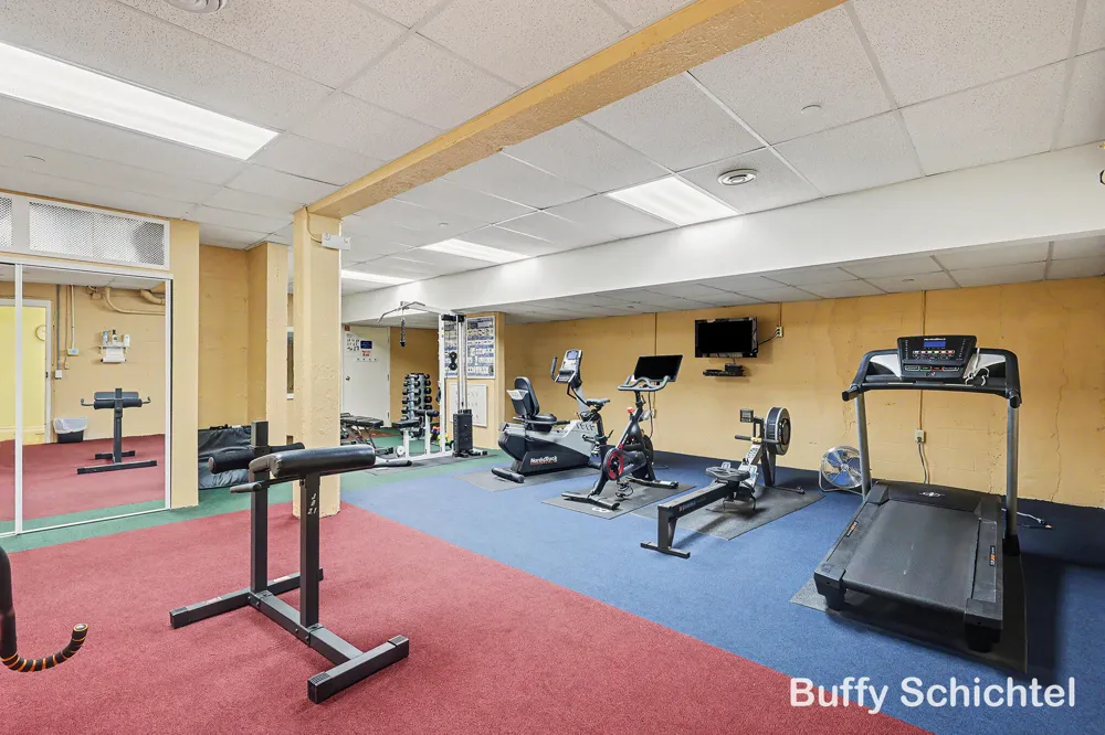 297 W Clay Avenue #211 Muskegon, MI 49440