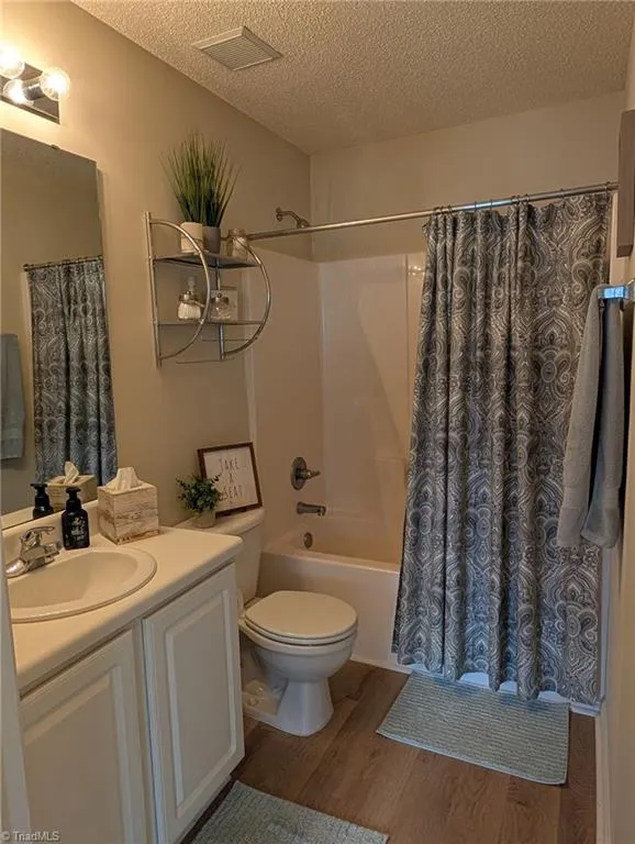 1008 Chesapeake Lane Archdale, NC 27263