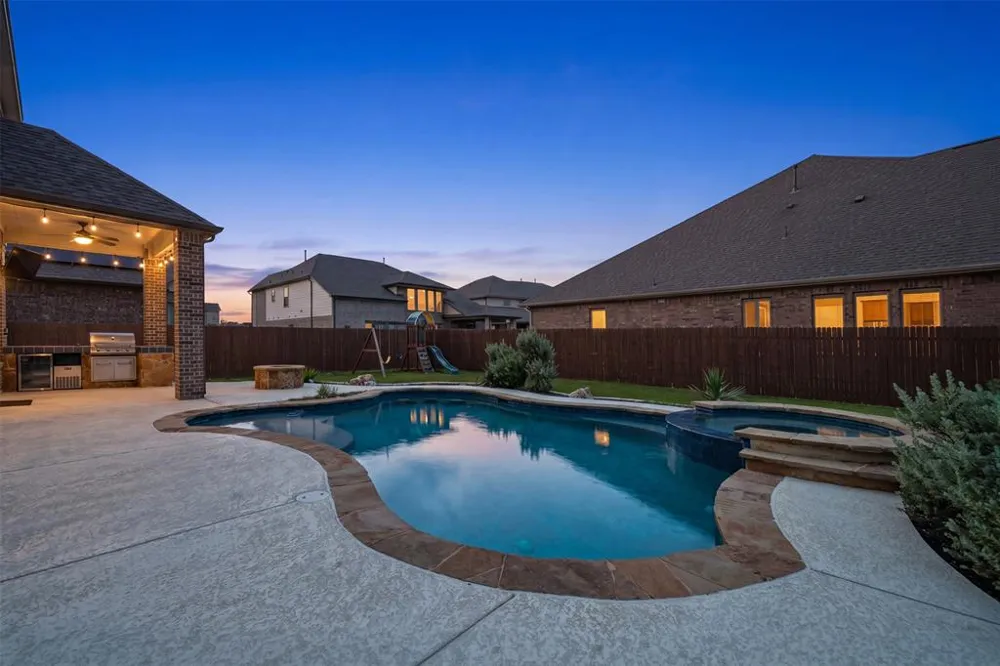 109 Mark Way Liberty Hill, TX 78642