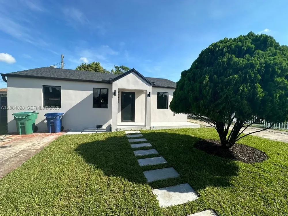 2377 NW 84th St #N/A Miami, FL 33147