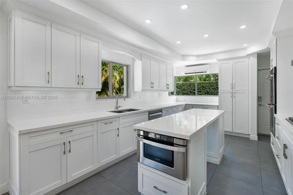 4258 Michigan Ave #0 Miami Beach, FL 33140