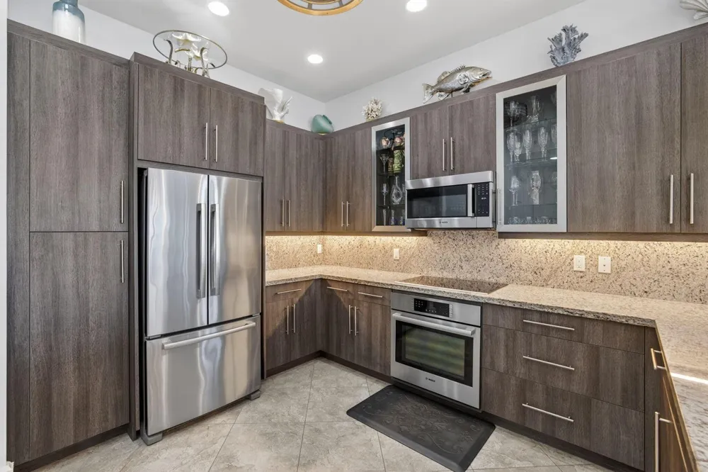 4510 El Mar Drive #405 Lauderdale By The Sea, FL 33308