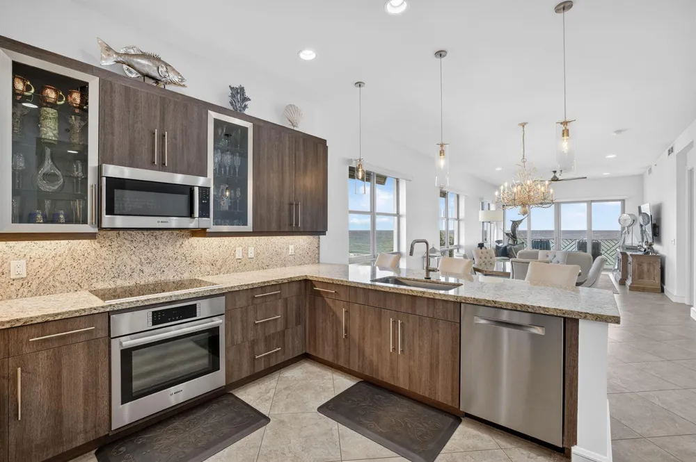 4510 El Mar Drive #405 Lauderdale By The Sea, FL 33308