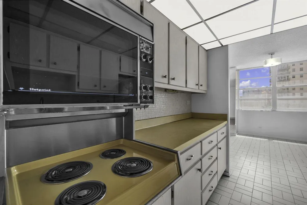 251 174th Street #714 Sunny Isles Beach, FL 33160