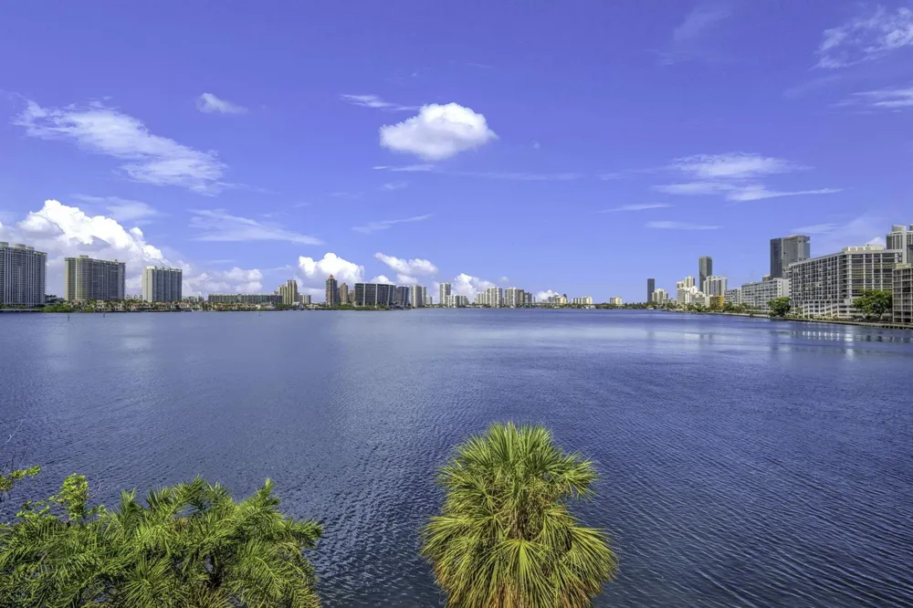 251 174th Street #714 Sunny Isles Beach, FL 33160