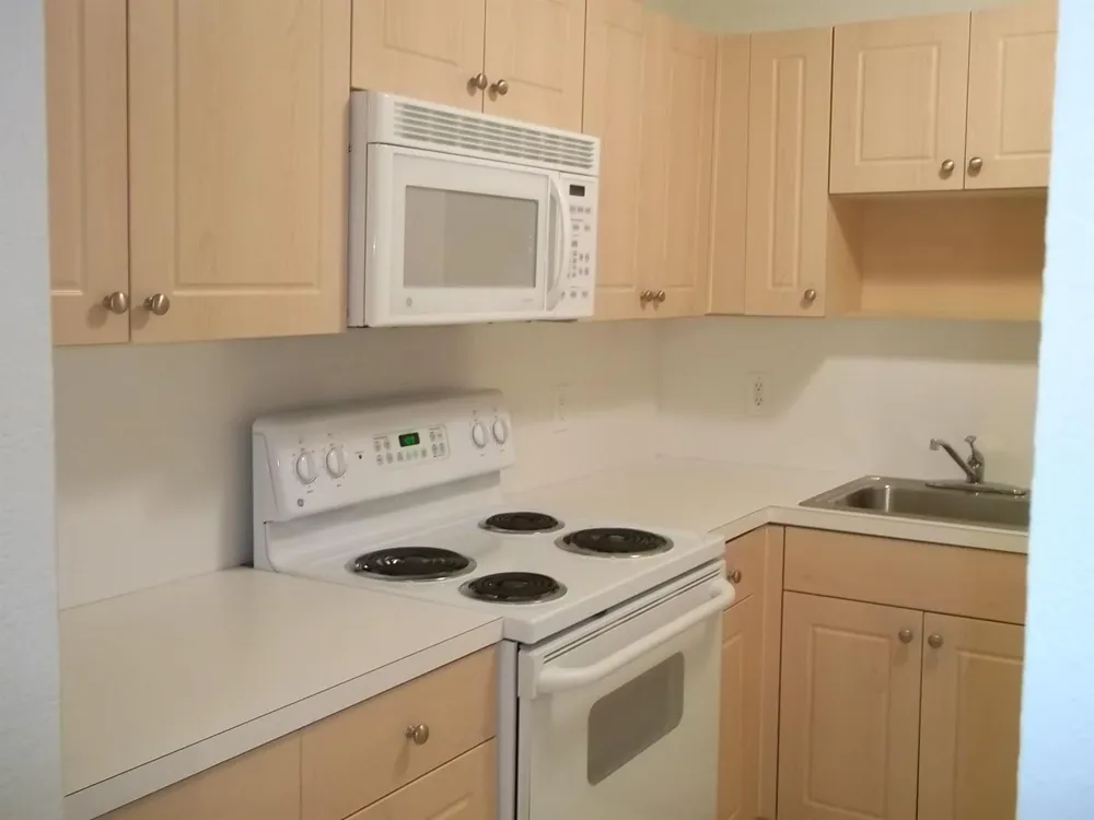 770 SE 2ND AVENUE #E205 Deerfield Beach, FL 33441